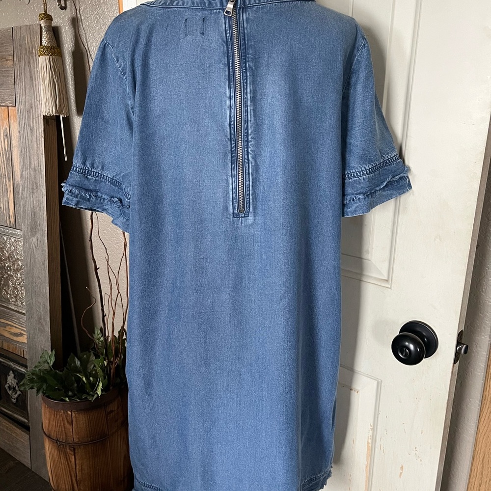 Dress - Picture 2 of 6